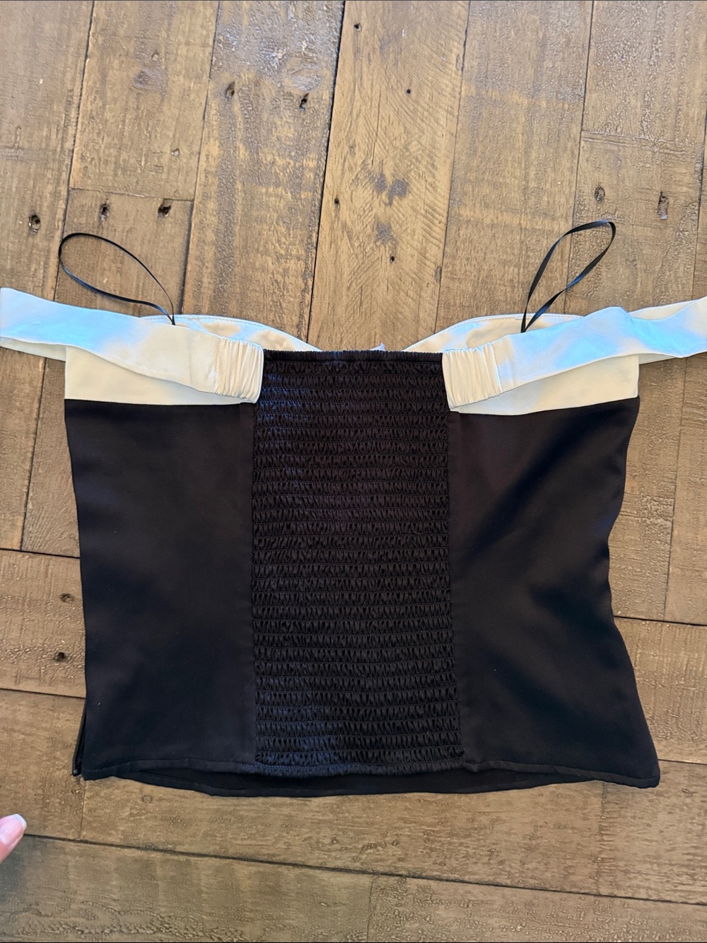 Reformation Black and White Off-Shoulder Crop Top - Picture 3 of 5
